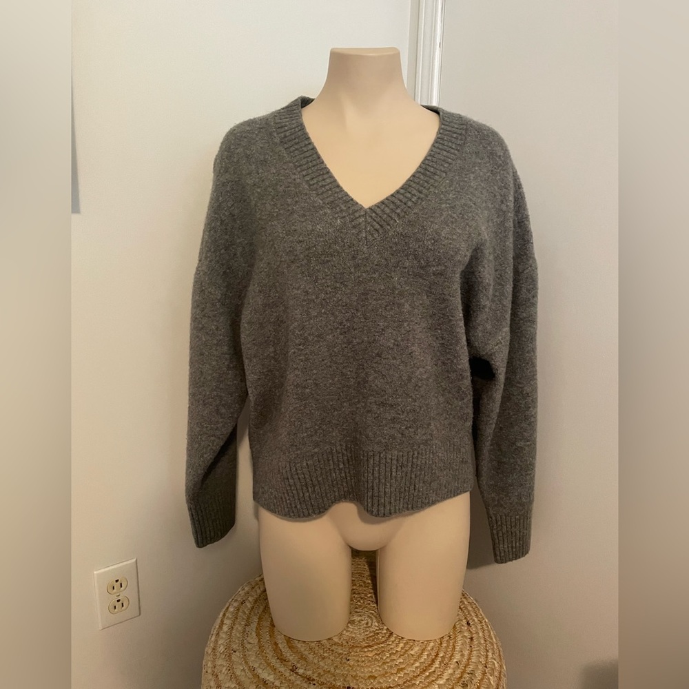 Cozy grey Vneck